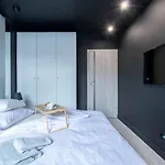 Apartment Modern Black Spot *