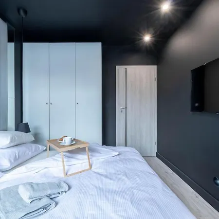 Apartment Modern Black Spot *