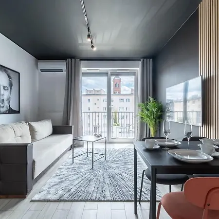 Modern Black Spot