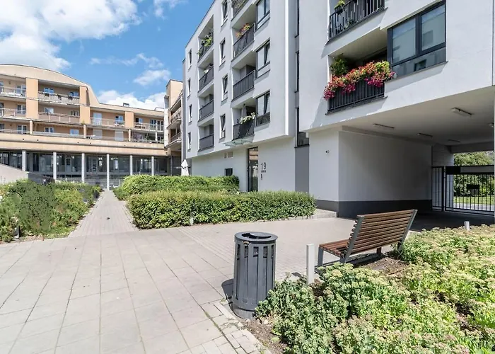 Modern Black Spot Daire