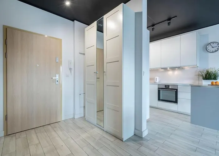 Modern Black Spot * Poznan