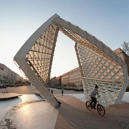 Daire Modern Black Spot Poznan